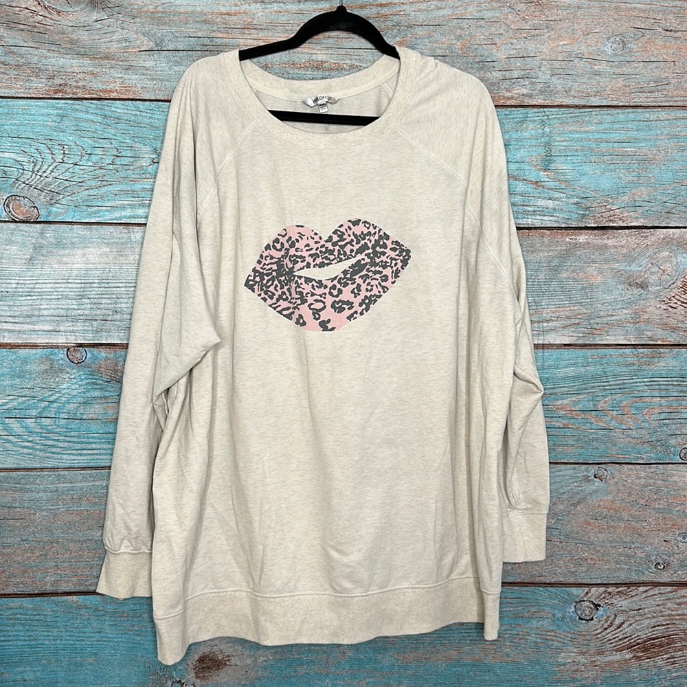 Wildfox  Sweater Soft Plus Size XXL Lips